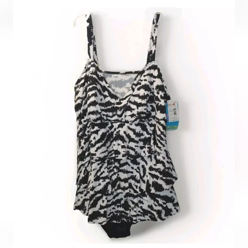 Swim Solutions Tummy Control V-neck One Pc Swimsuit Woman Plus 22W Black Tiered - Picture 3 of 10